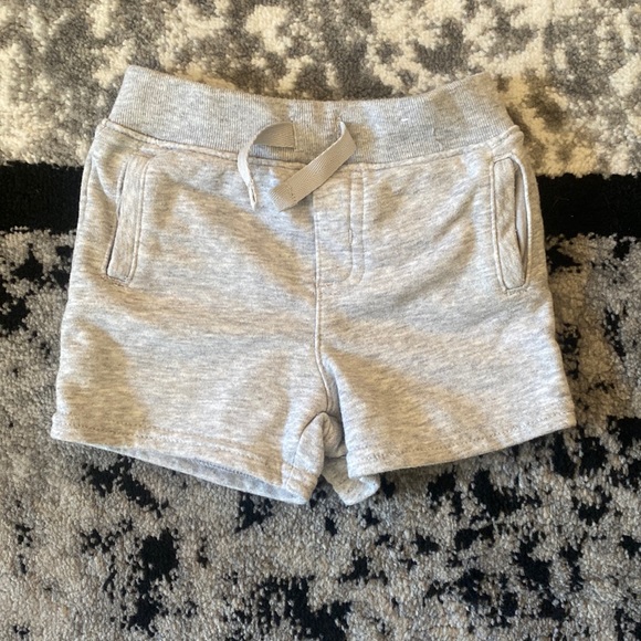 Toddler Garanimals Gray Shorts size 12M - Picture 1 of 3